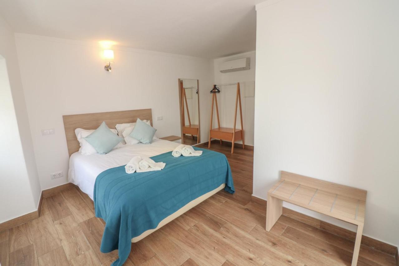 Little Break Guest House Lagos Bagian luar foto
