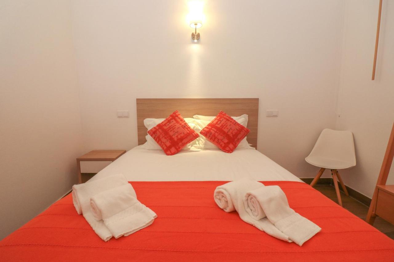 Little Break Guest House Lagos Bagian luar foto
